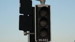 What Is This Black Camera Looking Thing On Top Of Some Red Lights? This Is  In London. Anpr Cam? Or Red-Light Jumping Cam? : R/Cartalkuk